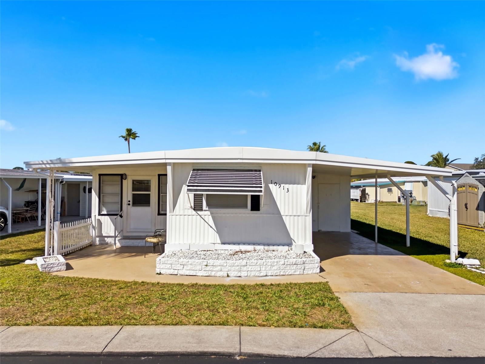 10913 LIBERTY DR, PORT RICHEY, FL — photo 29