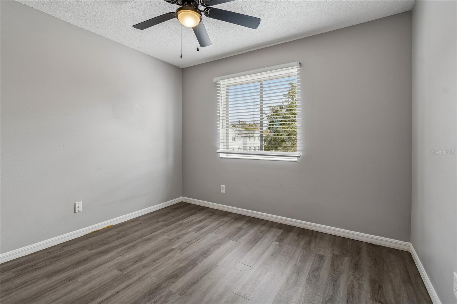 7402 E BANK DR, TAMPA, FL — photo 24