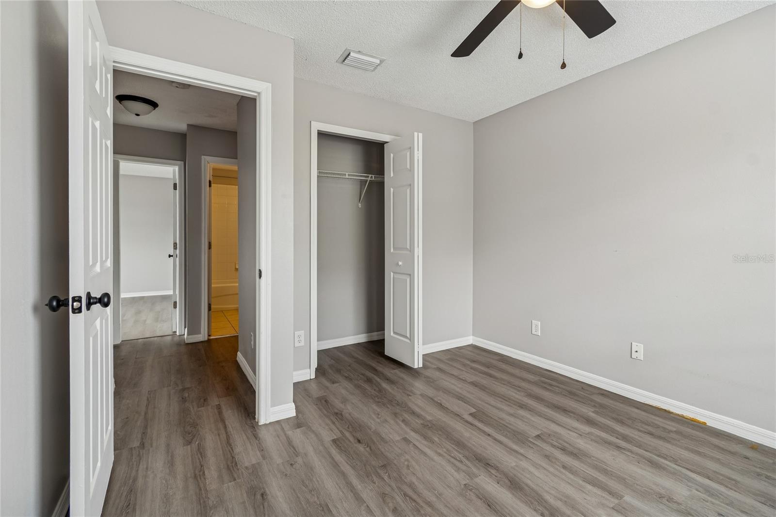 7402 E BANK DR, TAMPA, FL — photo 25