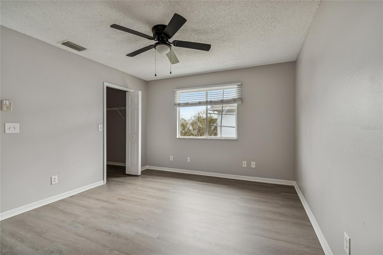 7402 E BANK DR, TAMPA, FL — photo 34