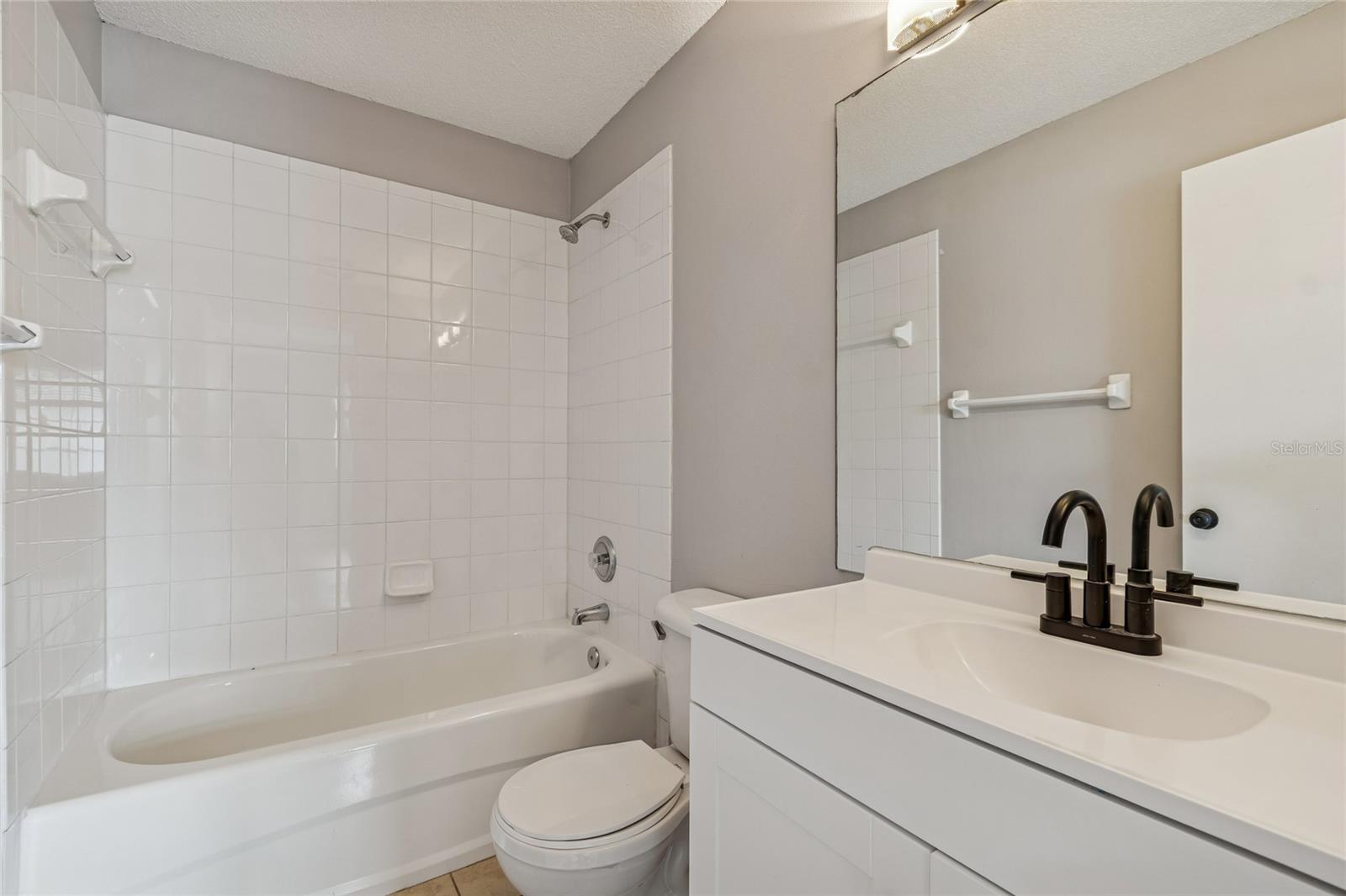 7402 E BANK DR, TAMPA, FL — photo 38