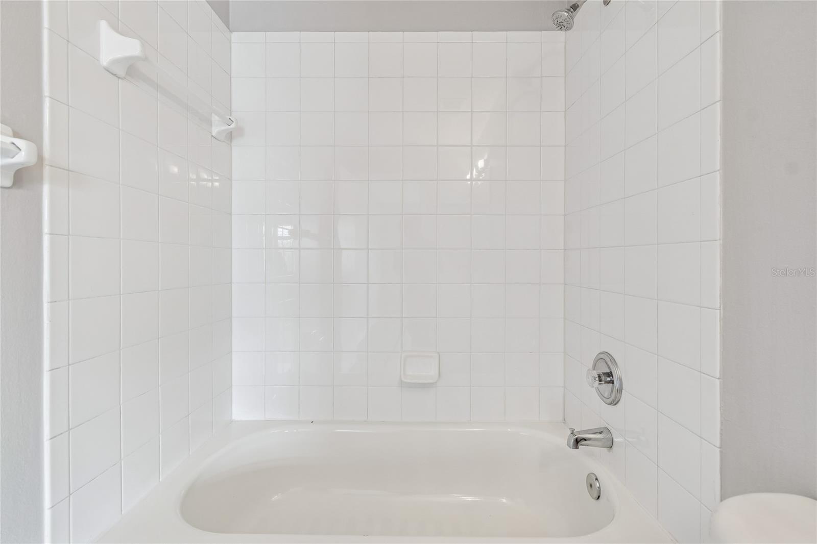 7402 E BANK DR, TAMPA, FL — photo 39
