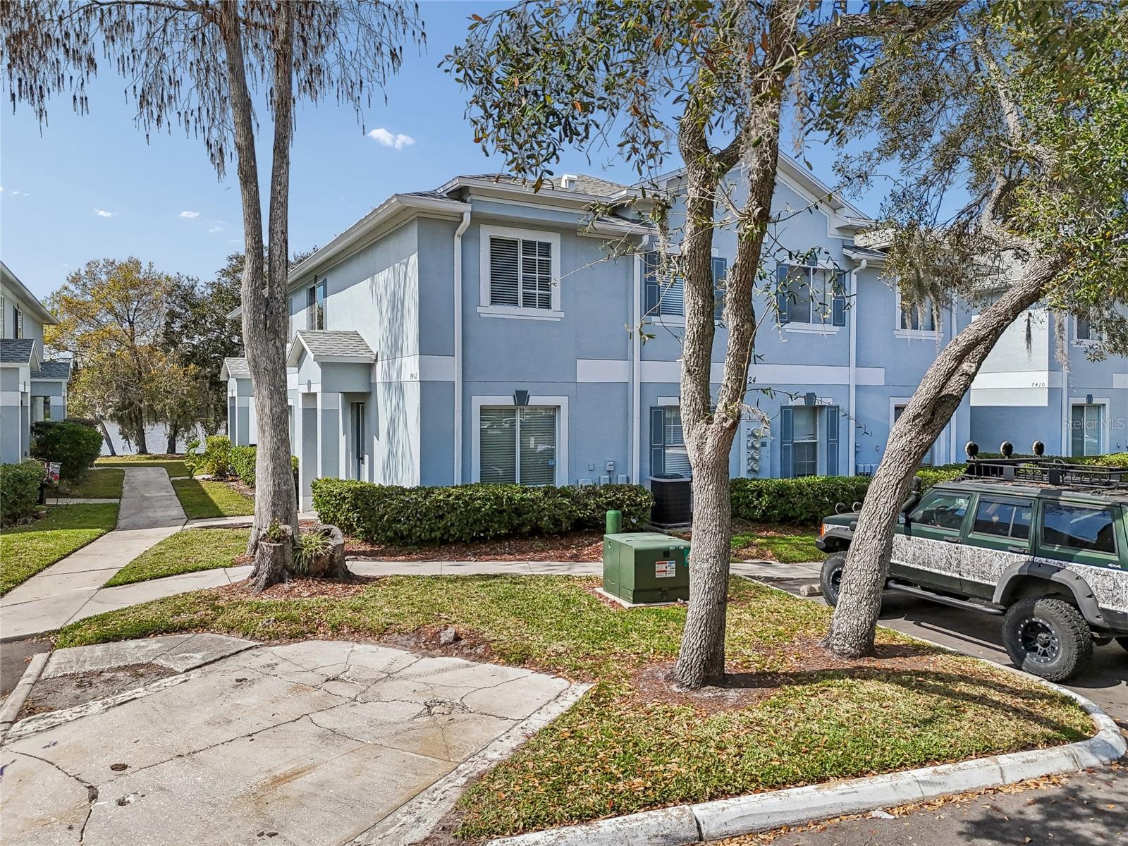 7402 E BANK DR, TAMPA, FL — photo 44