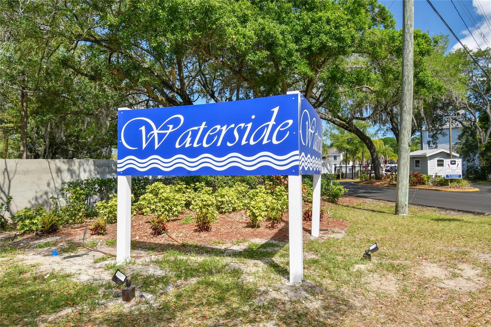 7402 E BANK DR, TAMPA, FL — photo 58