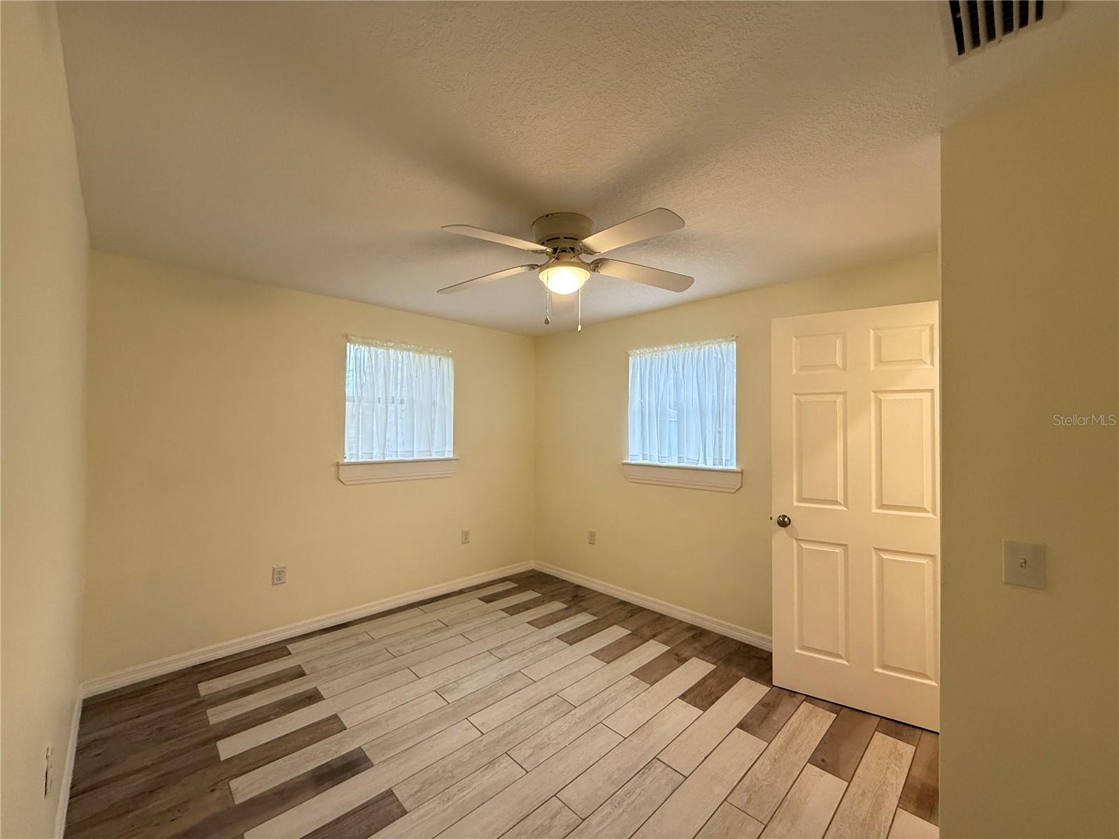 302 ADELE ST, EDGEWATER, FL — photo 4