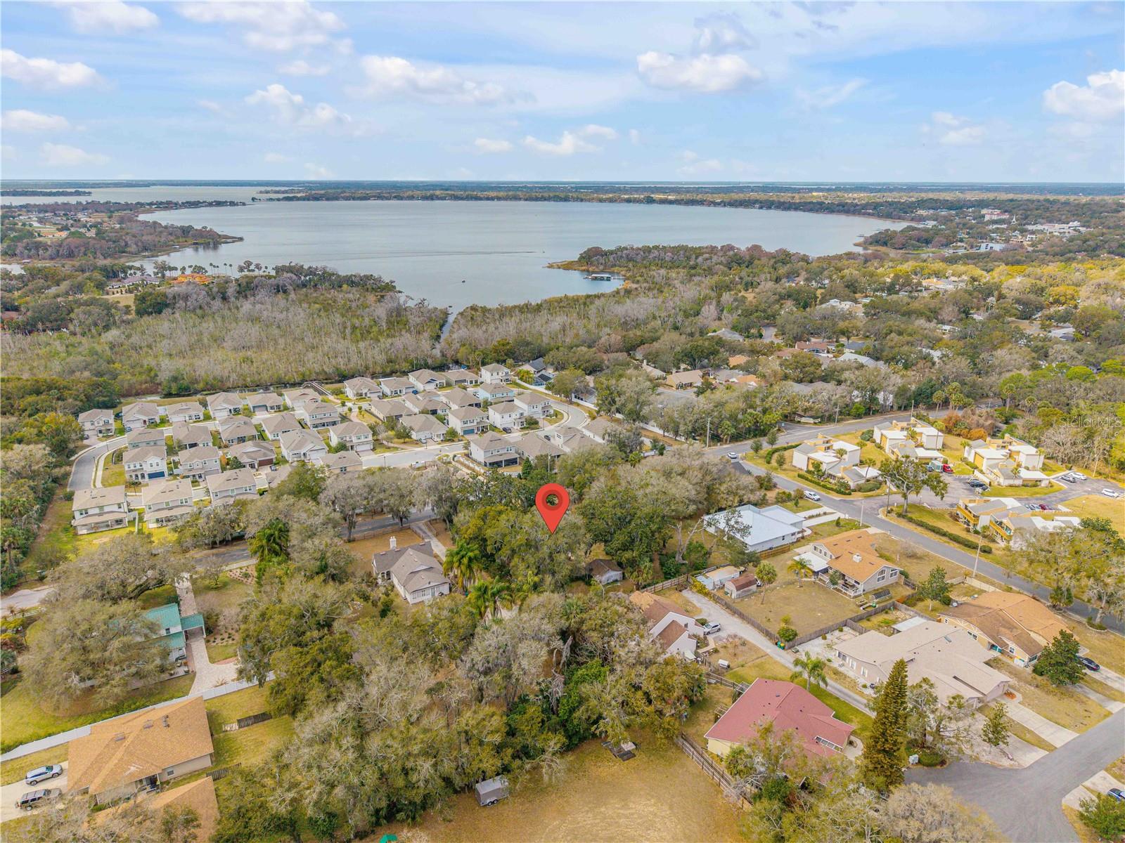 1170 S CLAYTON ST, MOUNT DORA, FL