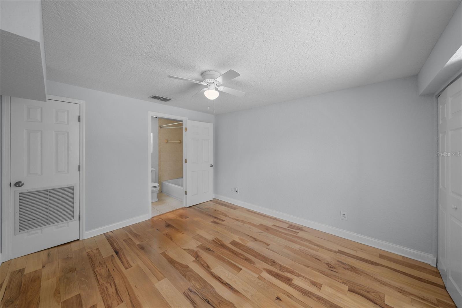 814 W INDIANA AVE, TAMPA, FL — photo 21