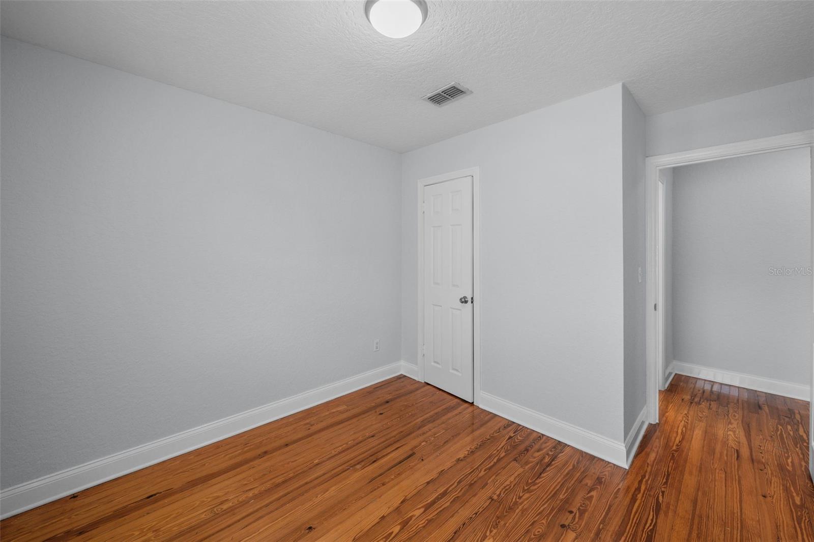 814 W INDIANA AVE, TAMPA, FL — photo 28