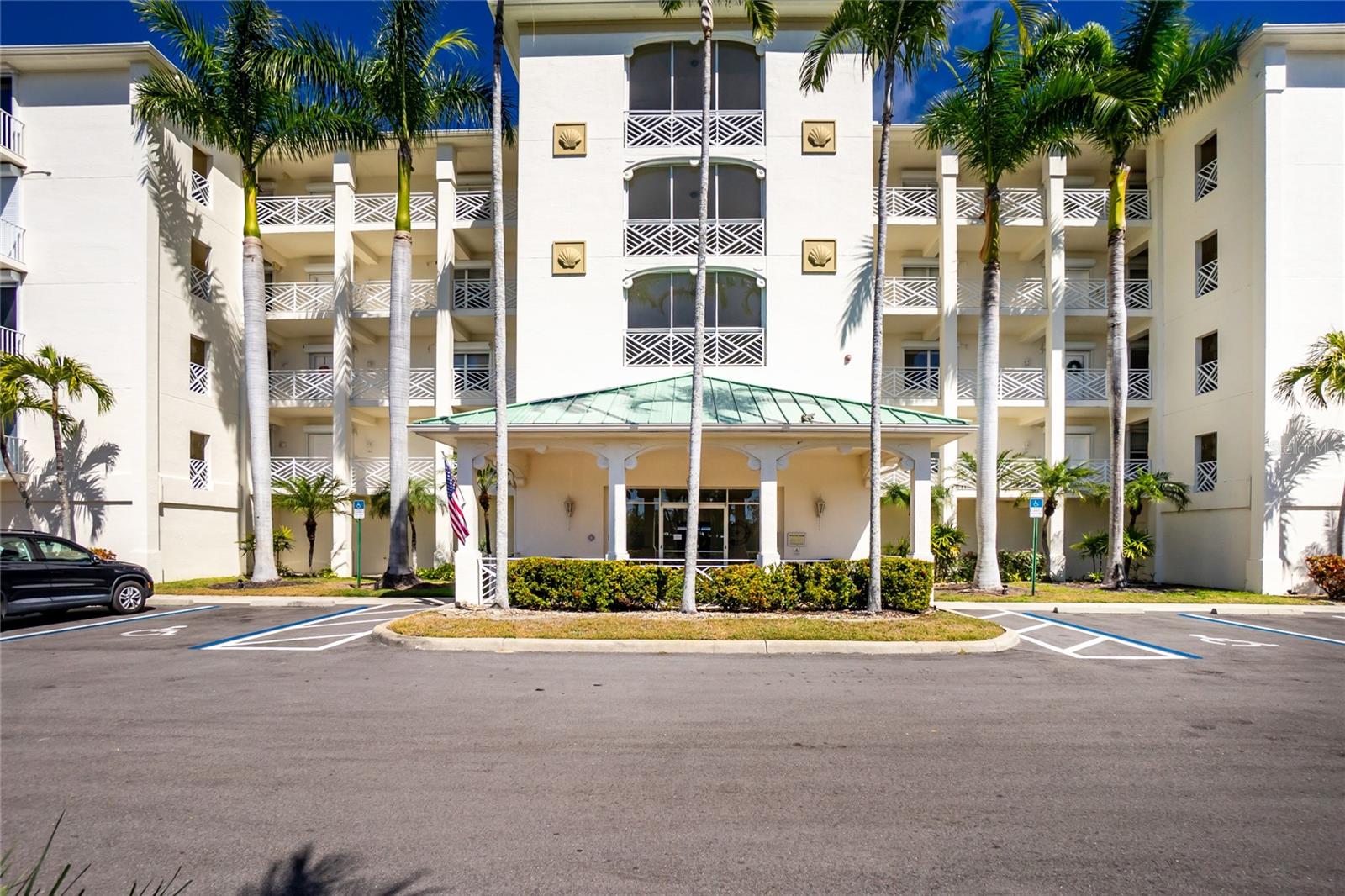 200 HARBOR WALK DR #353, PUNTA GORDA, FL — photo 2