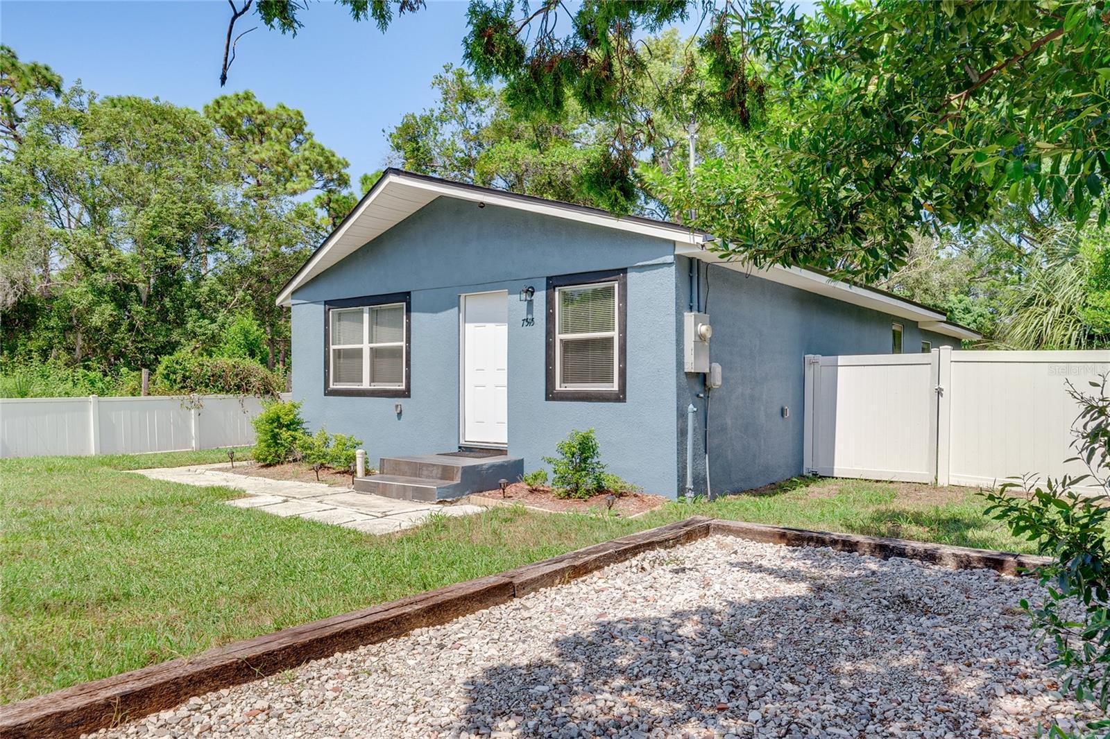 7515 NEW YORK AVE, HUDSON, FL — photo 2