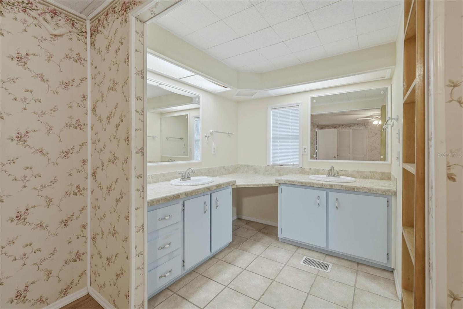 6710 36TH AVE E #201, PALMETTO, FL — photo 17