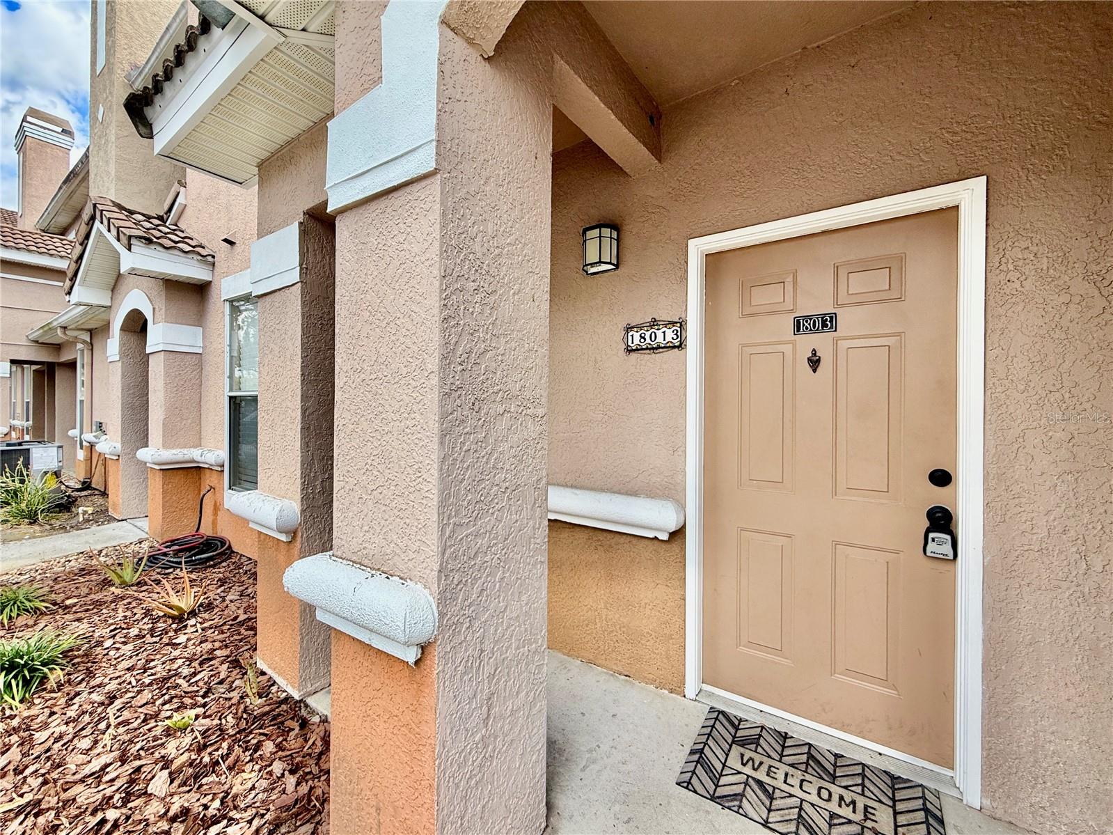 18013 VILLA CREEK DR, TAMPA, FL — photo 5