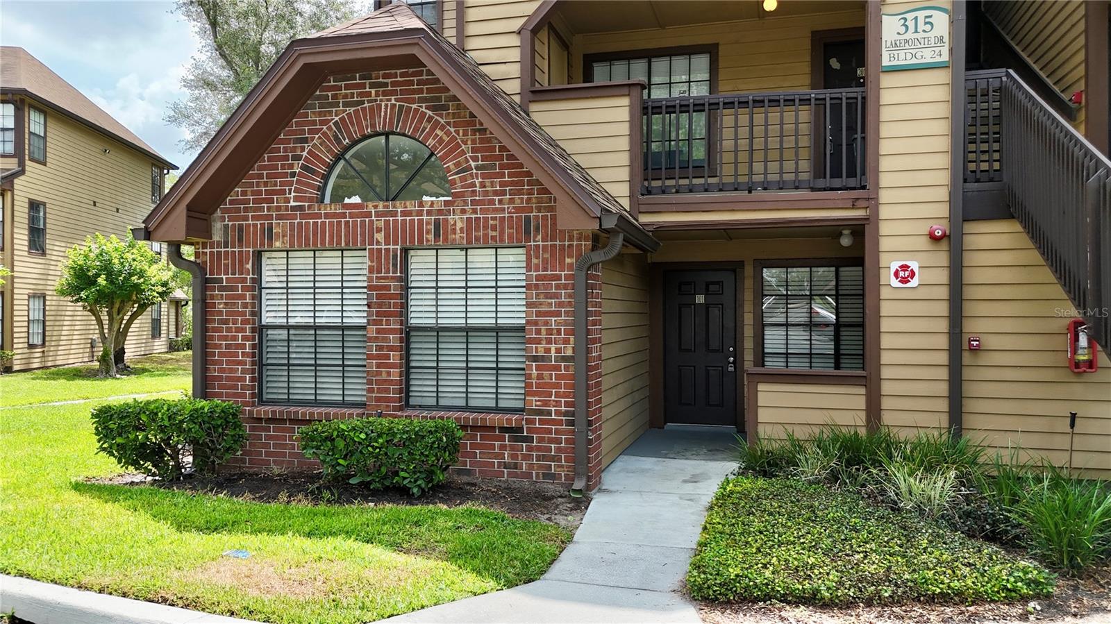 315 LAKEPOINTE DR #101, ALTAMONTE SPRINGS, FL