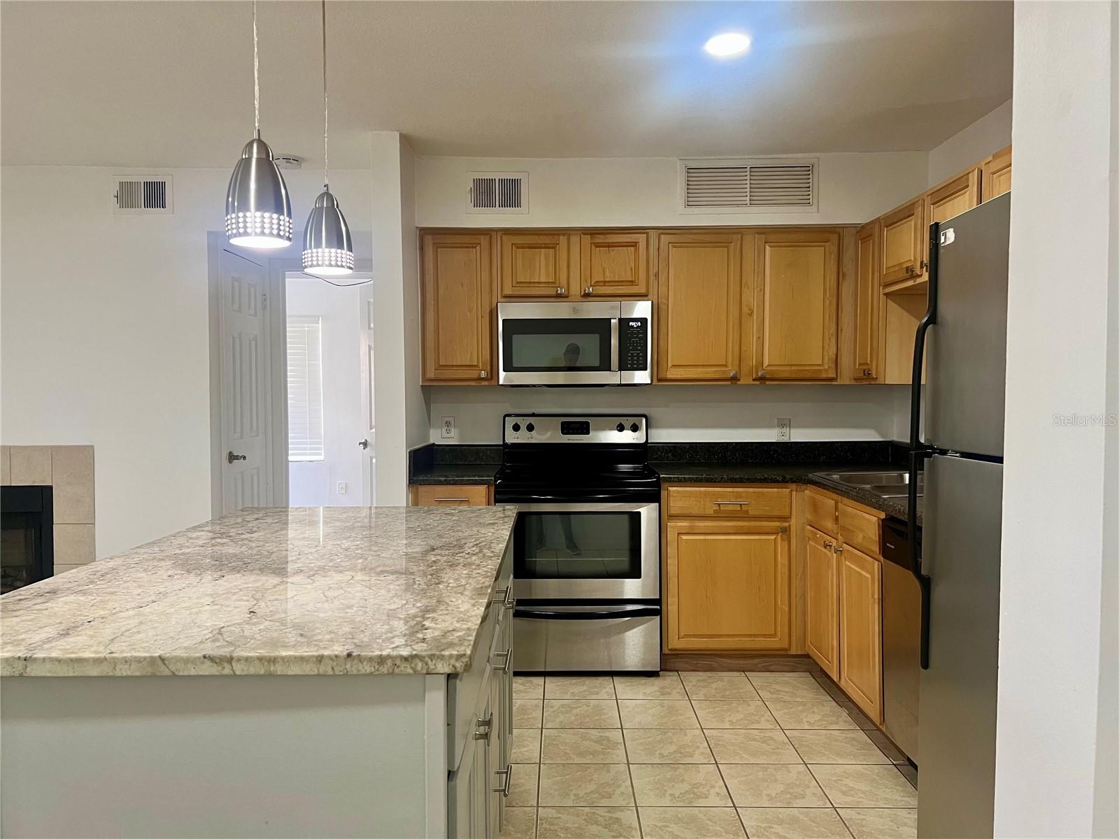 315 LAKEPOINTE DR #101, ALTAMONTE SPRINGS, FL — photo 7