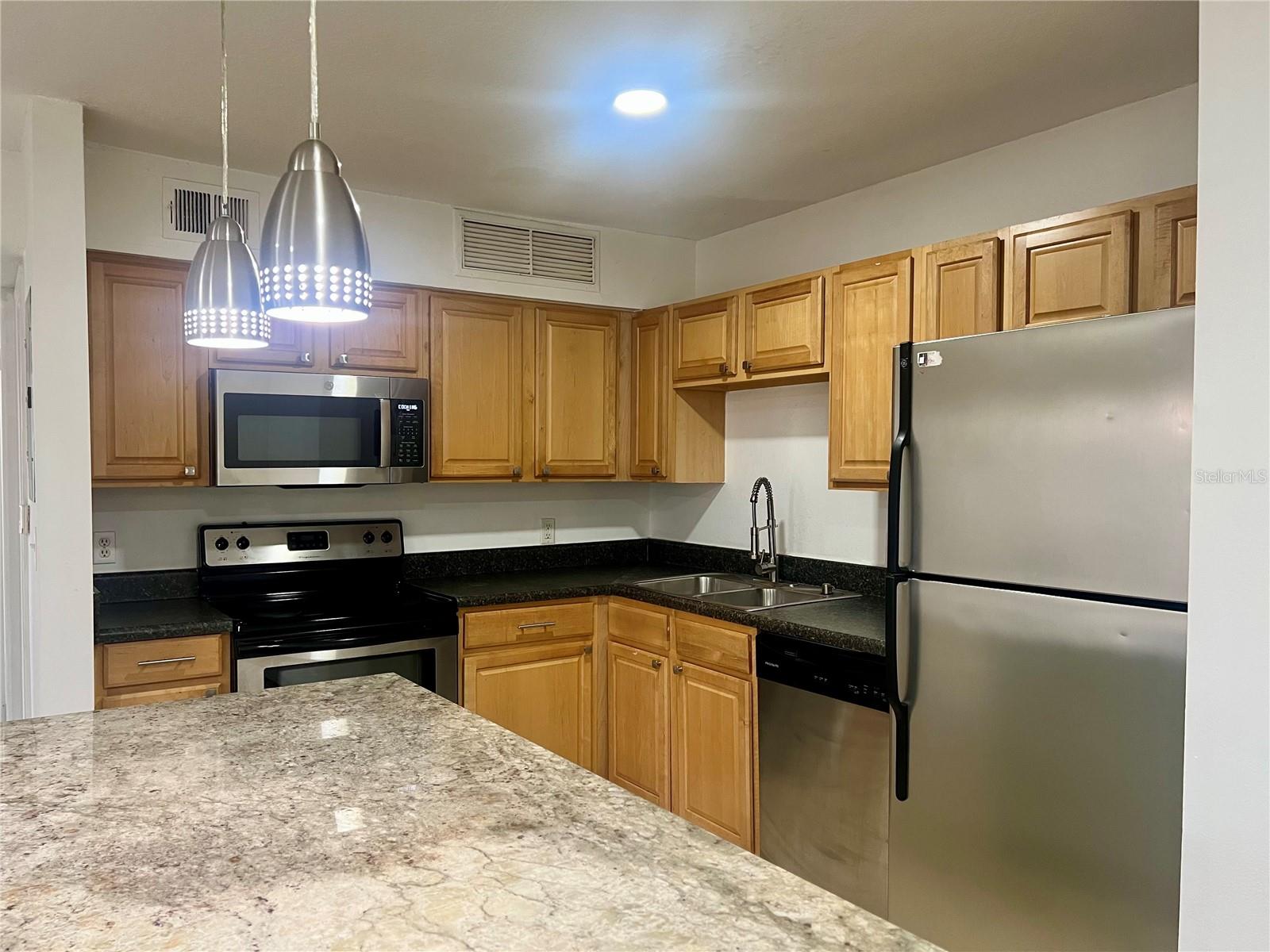 315 LAKEPOINTE DR #101, ALTAMONTE SPRINGS, FL — photo 8