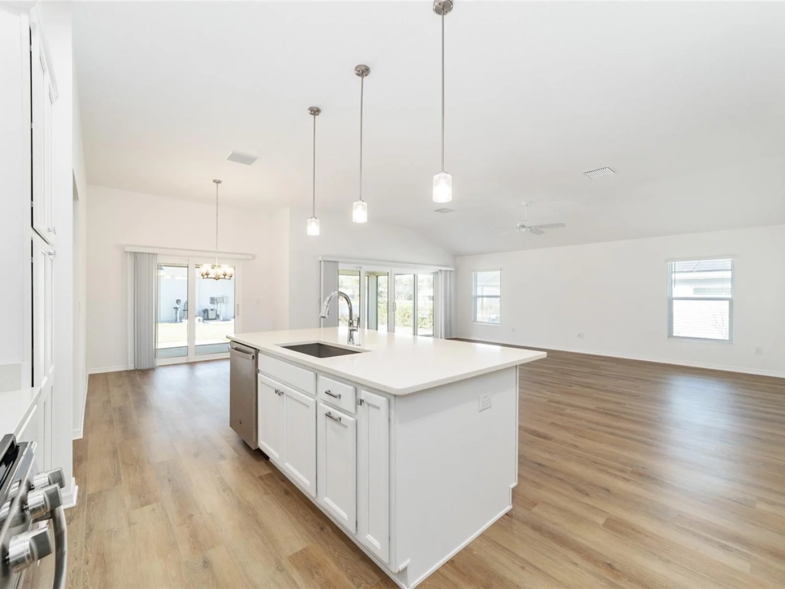 1706 COLLEEN CT, THE VILLAGES, FL — photo 43
