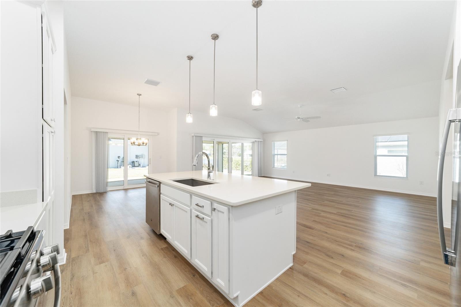 1706 COLLEEN CT, THE VILLAGES, FL — photo 44