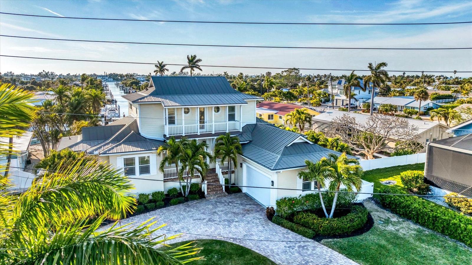 634 KEY ROYALE DR, HOLMES BEACH, FL — photo 3