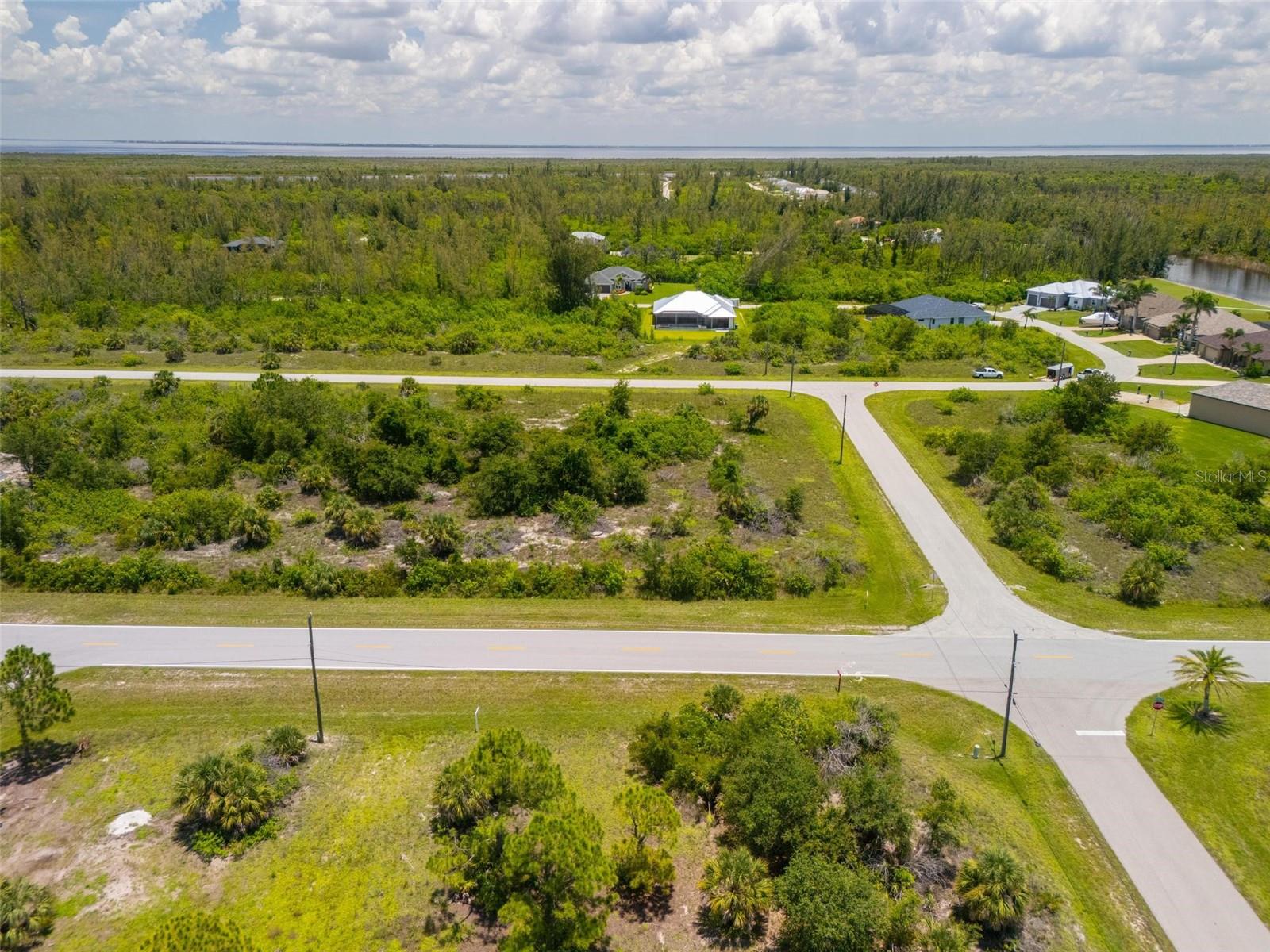 10536 ST PAUL DR, PORT CHARLOTTE, FL — photo 5