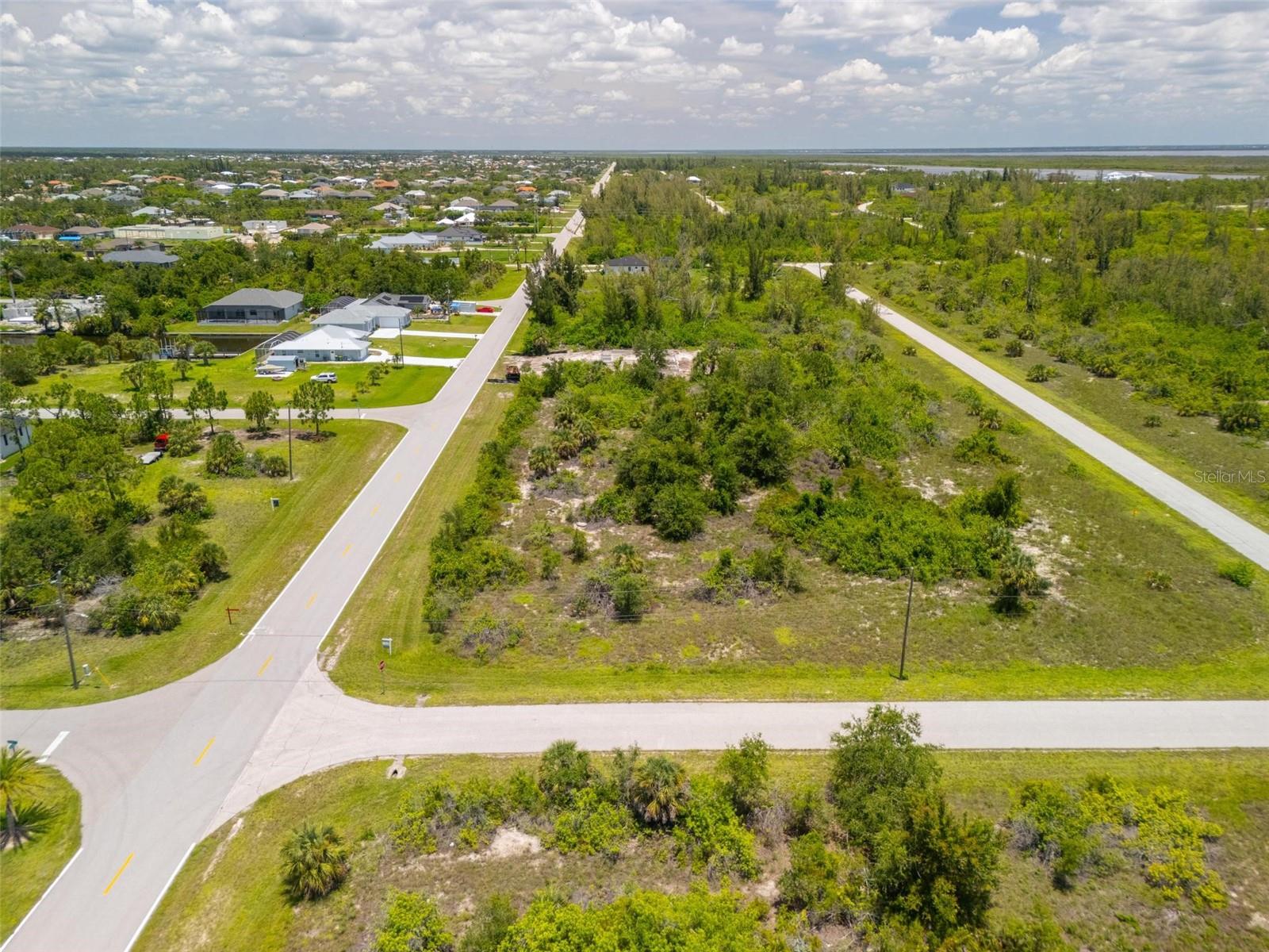 10536 ST PAUL DR, PORT CHARLOTTE, FL — photo 8