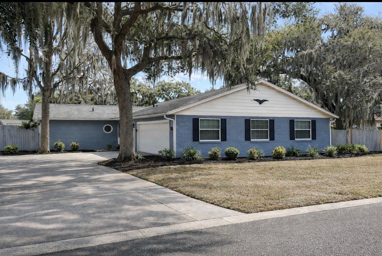 201 FROSTI WAY, EUSTIS, FL