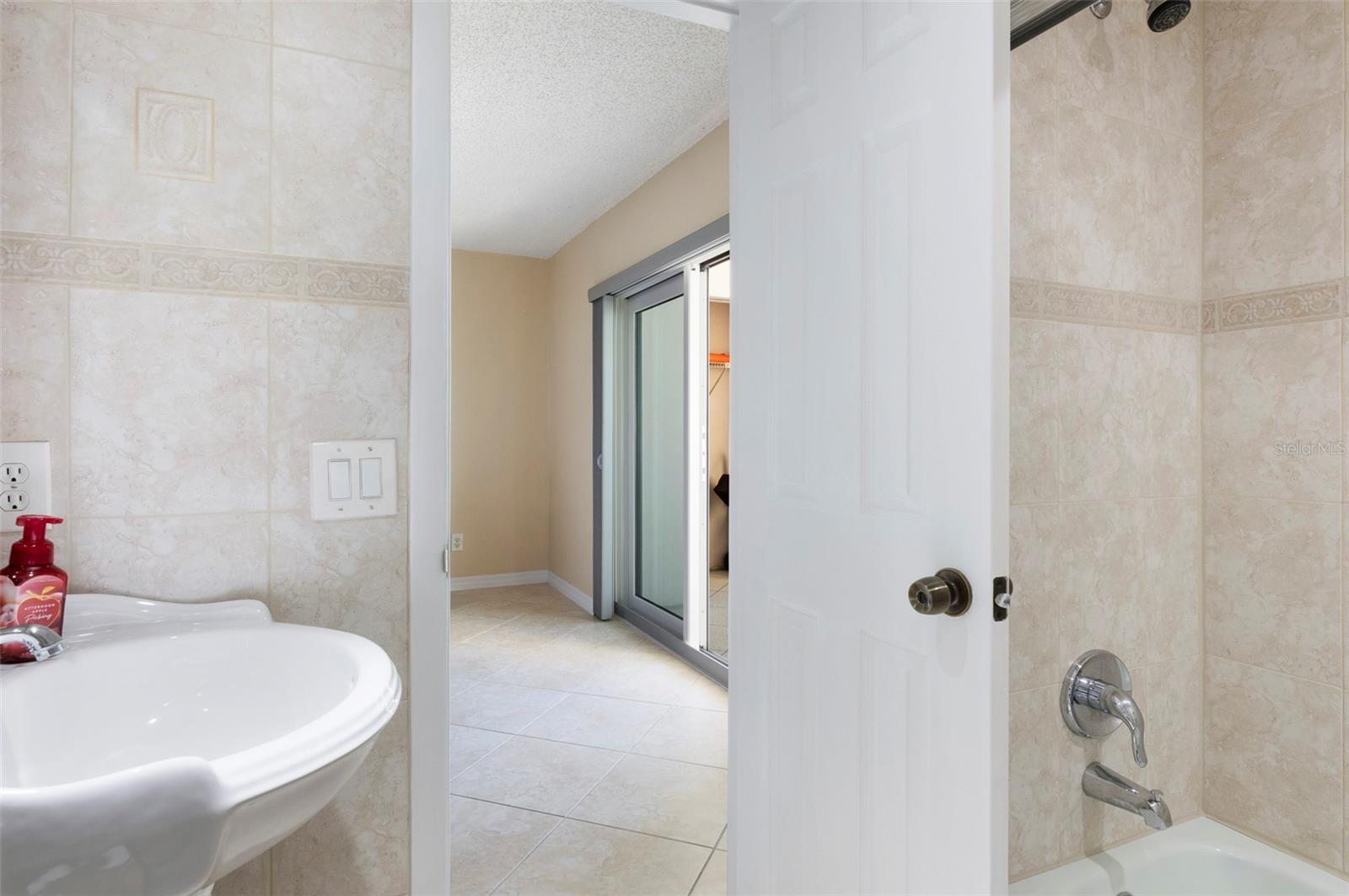 1230 GULF BLVD #608, CLEARWATER BEACH, FL — photo 21