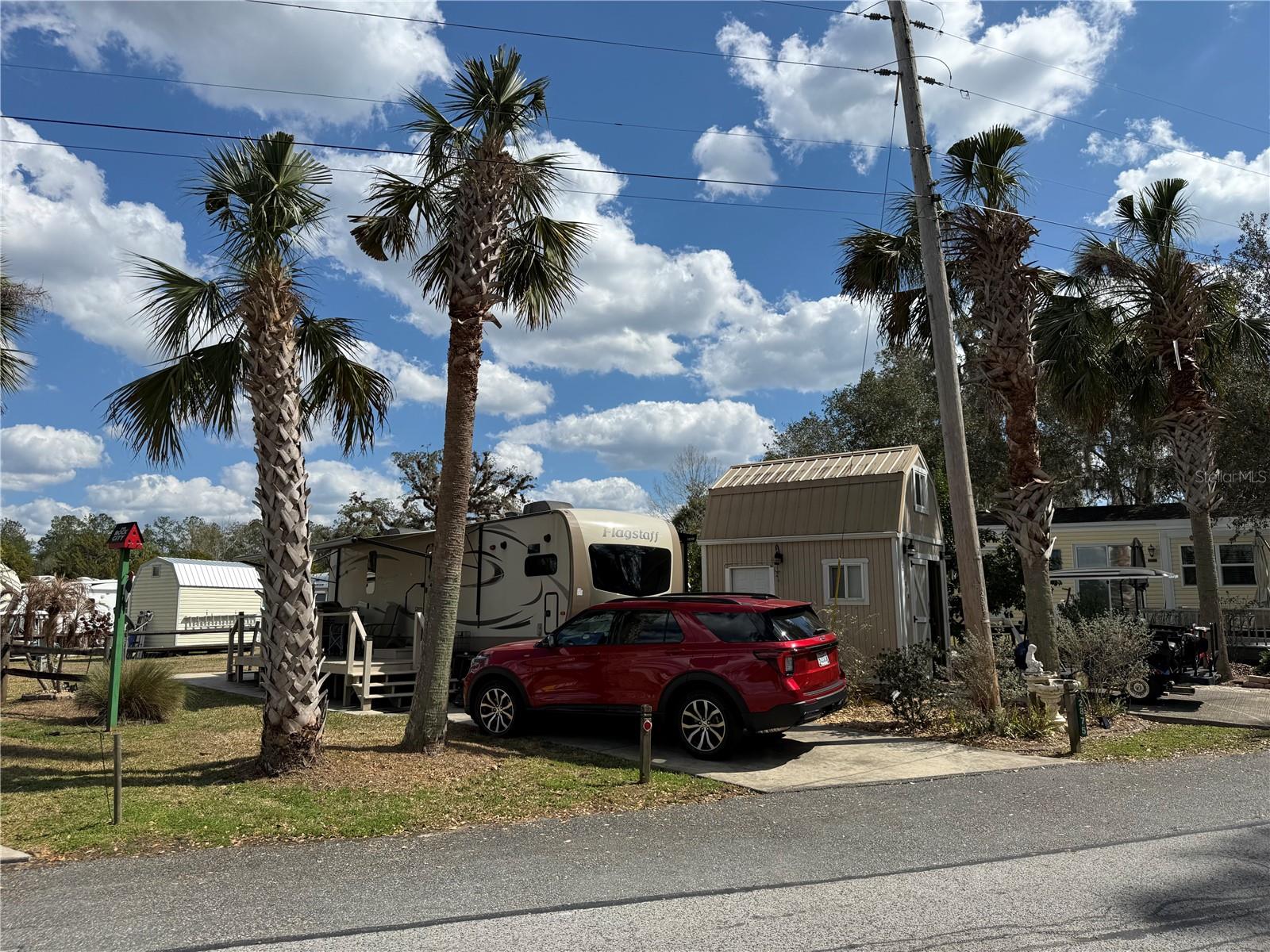 2875 NE 102ND AVENUE RD, SILVER SPRINGS, FL — photo 2