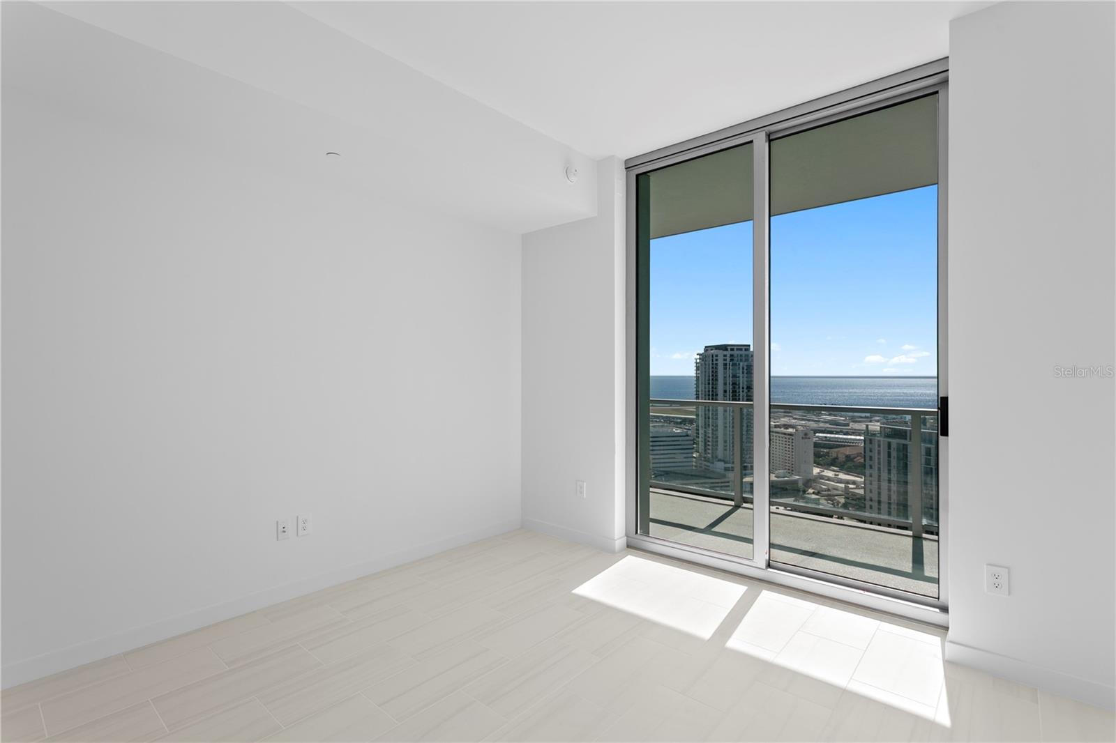 400 CENTRAL AVE #2806, ST PETERSBURG, FL — photo 41