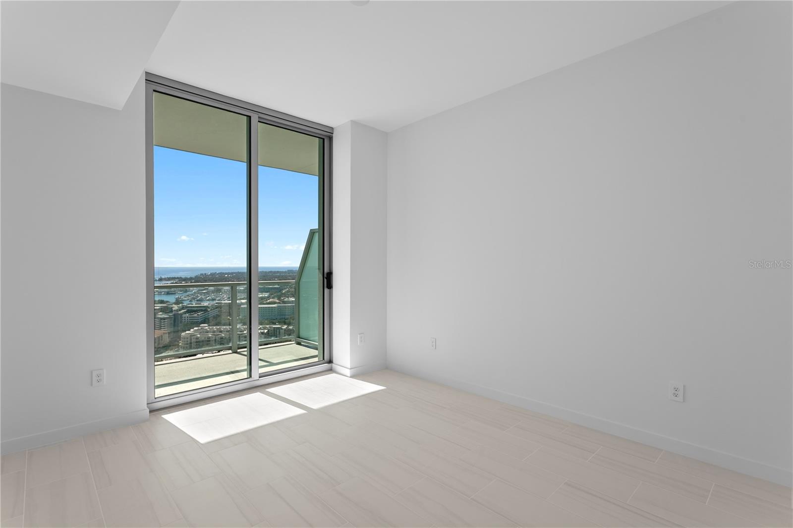 400 CENTRAL AVE #2806, ST PETERSBURG, FL — photo 42