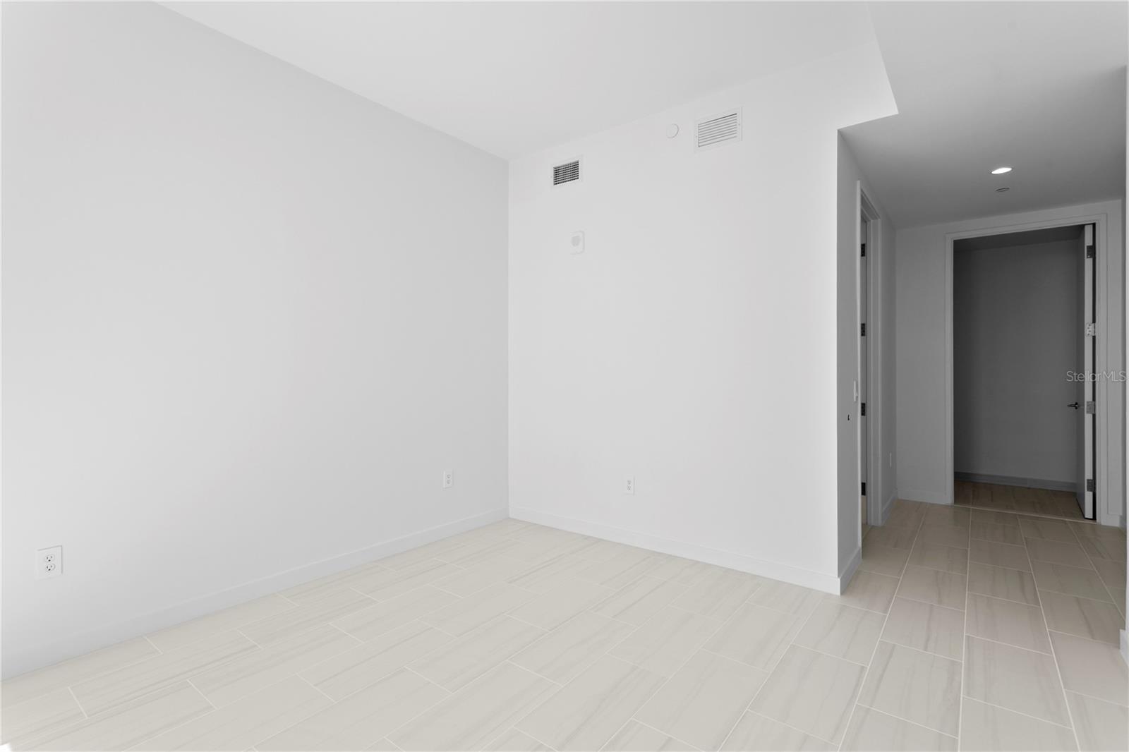 400 CENTRAL AVE #2806, ST PETERSBURG, FL — photo 45