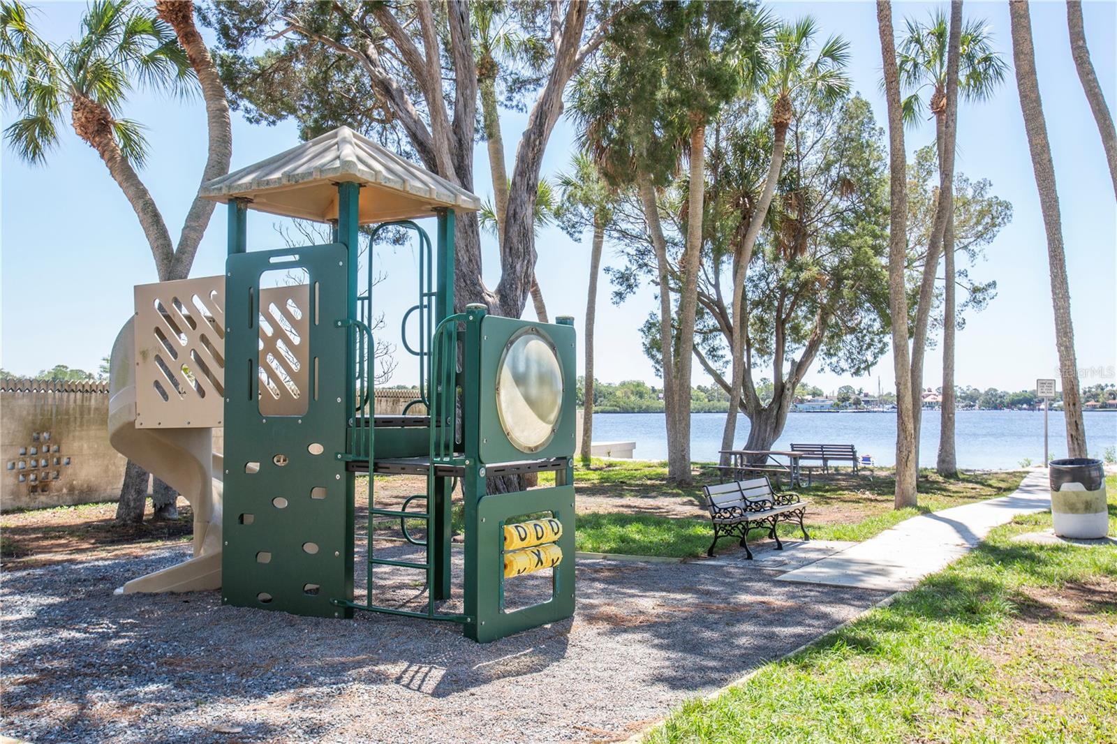5274 MILLER BAYOU DR, PORT RICHEY, FL — photo 8