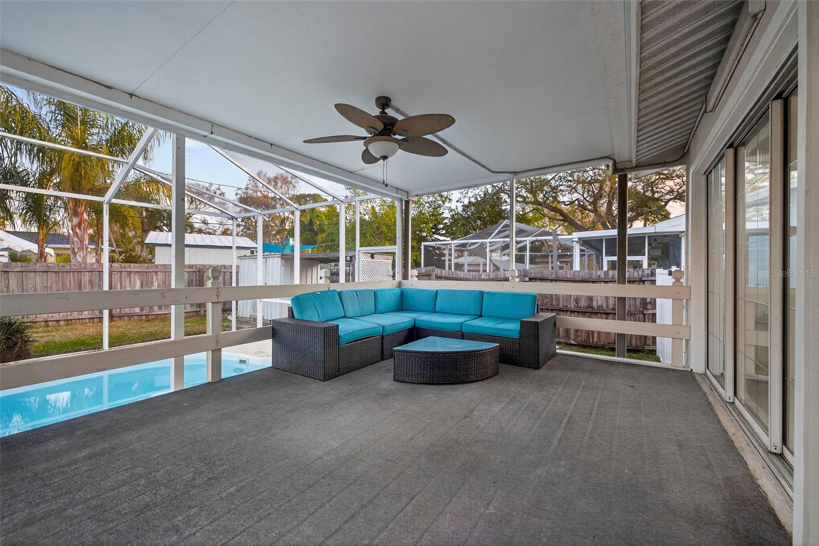 211 89TH AVE N, ST PETERSBURG, FL — photo 18