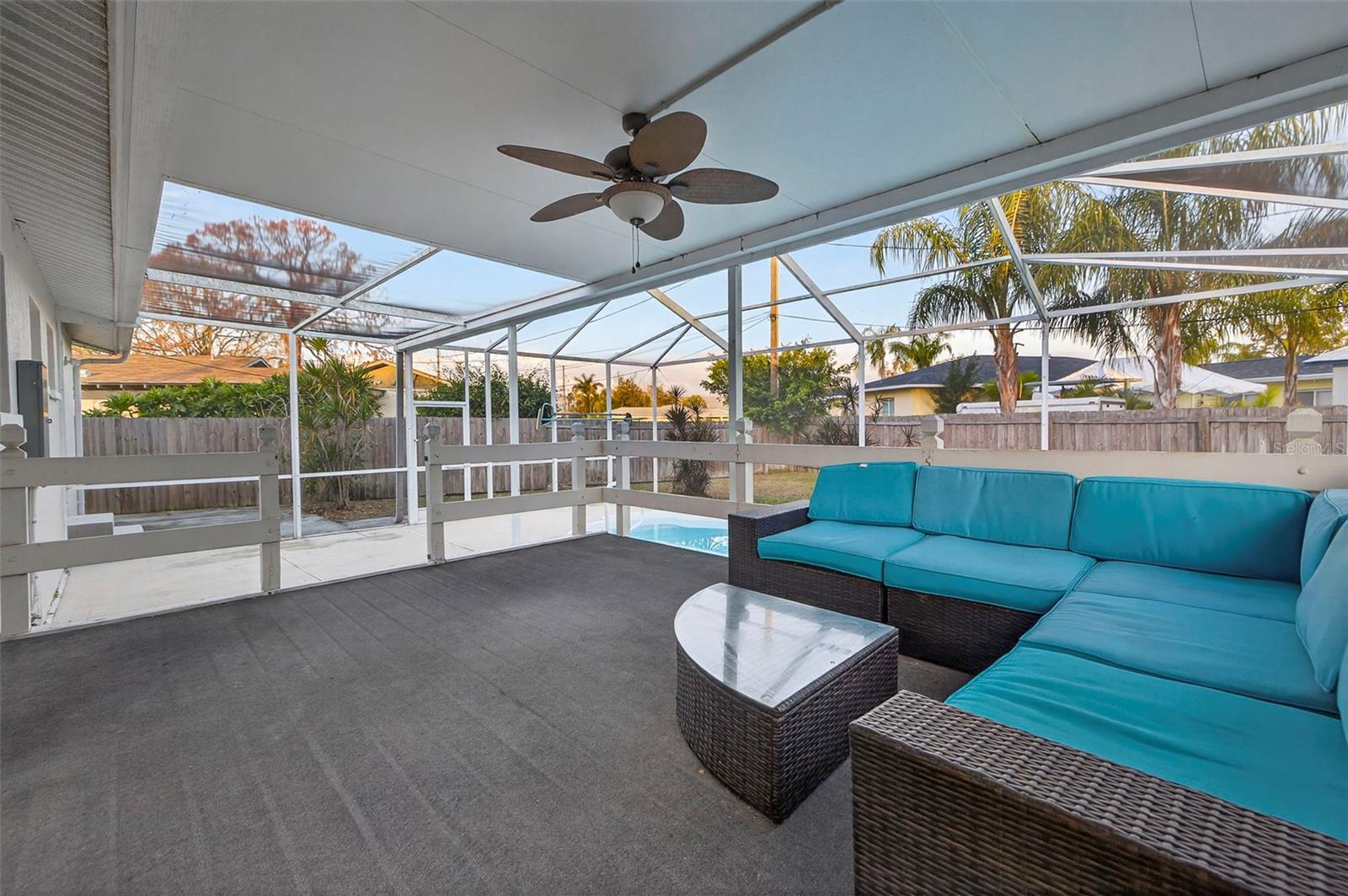 211 89TH AVE N, ST PETERSBURG, FL — photo 19