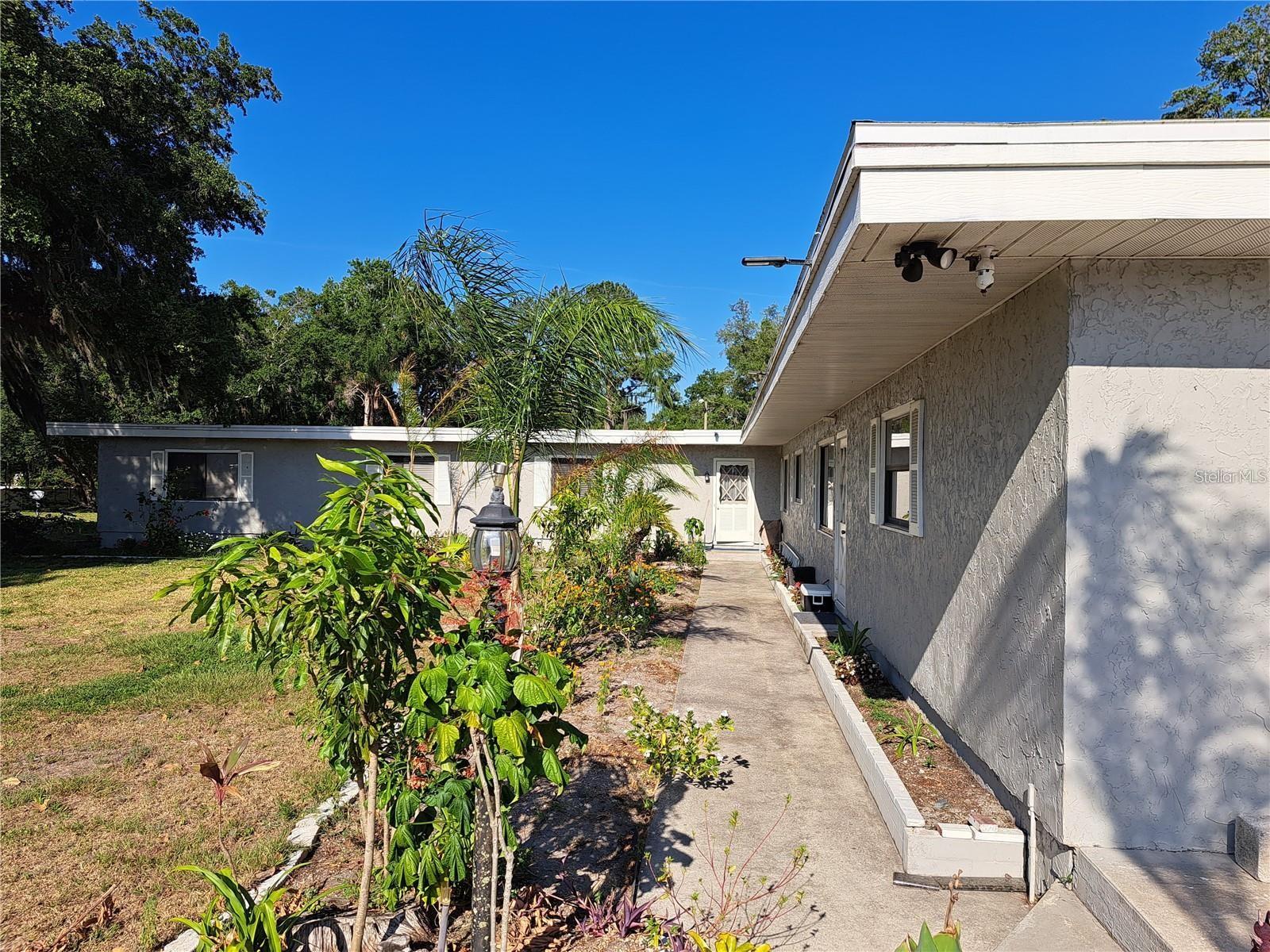 2814 N MARYLAND AVE, PLANT CITY, FL — photo 3