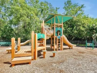 168 CLUB VILLAS LN — photo 48