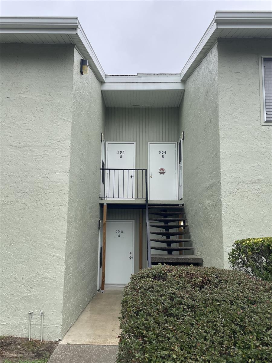 596 BAHIA CIR #B, OCALA, FL