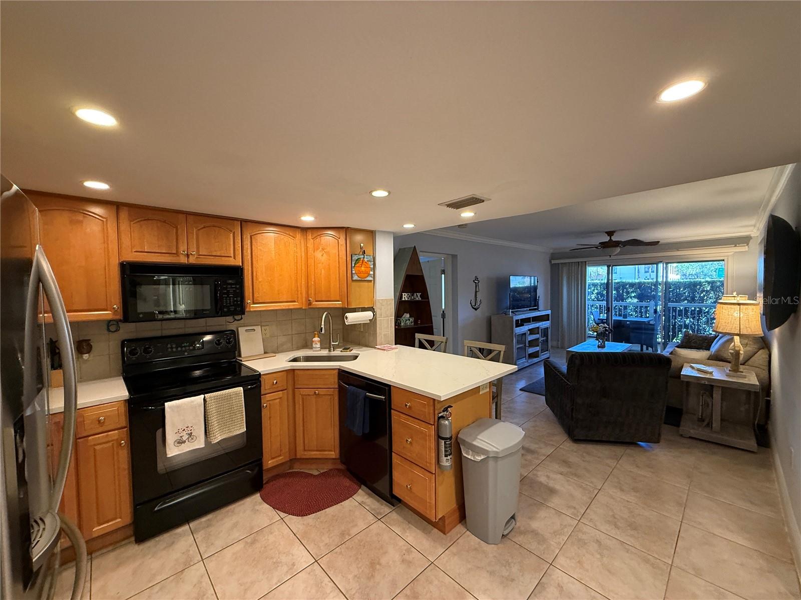 950 BROADWAY #107, DUNEDIN, FL — photo 4