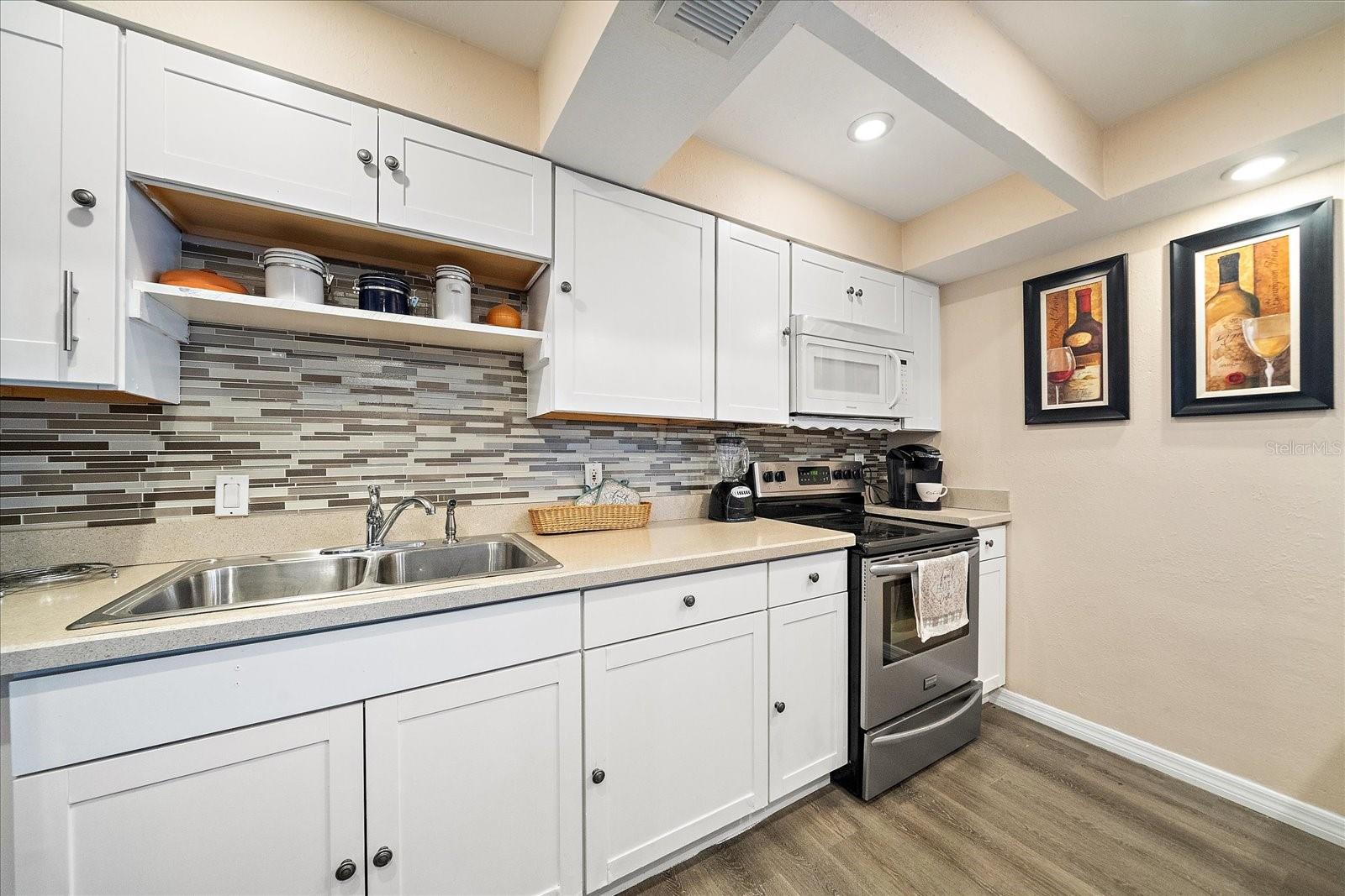 519 ALBEE FARM RD #111, VENICE, FL — photo 12