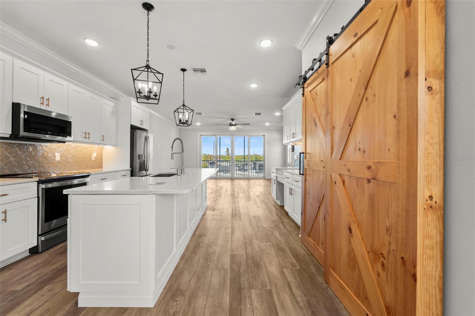 1299 SAVONA DR NE, ST PETERSBURG, FL — photo 11