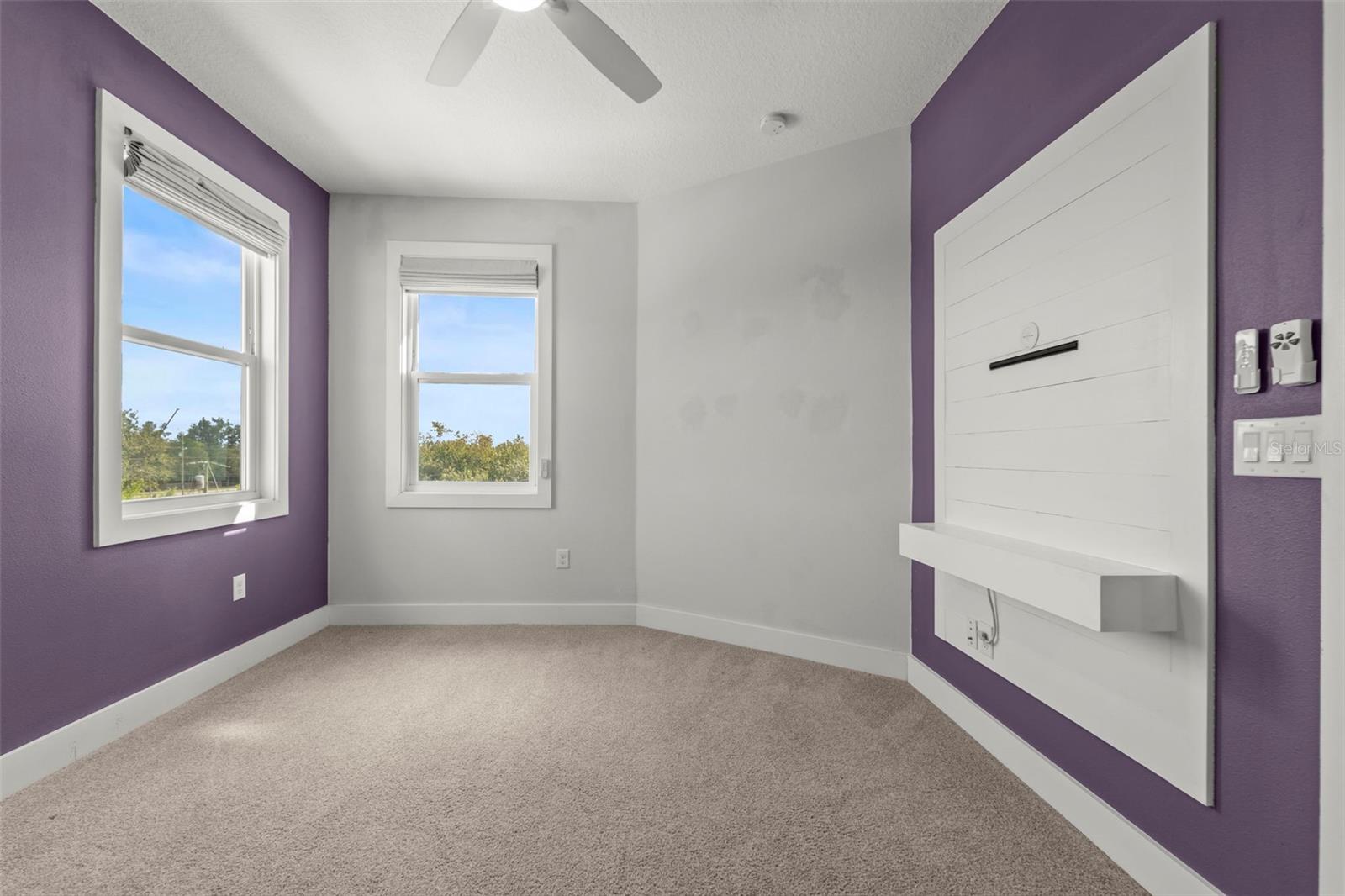 1299 SAVONA DR NE, ST PETERSBURG, FL — photo 41