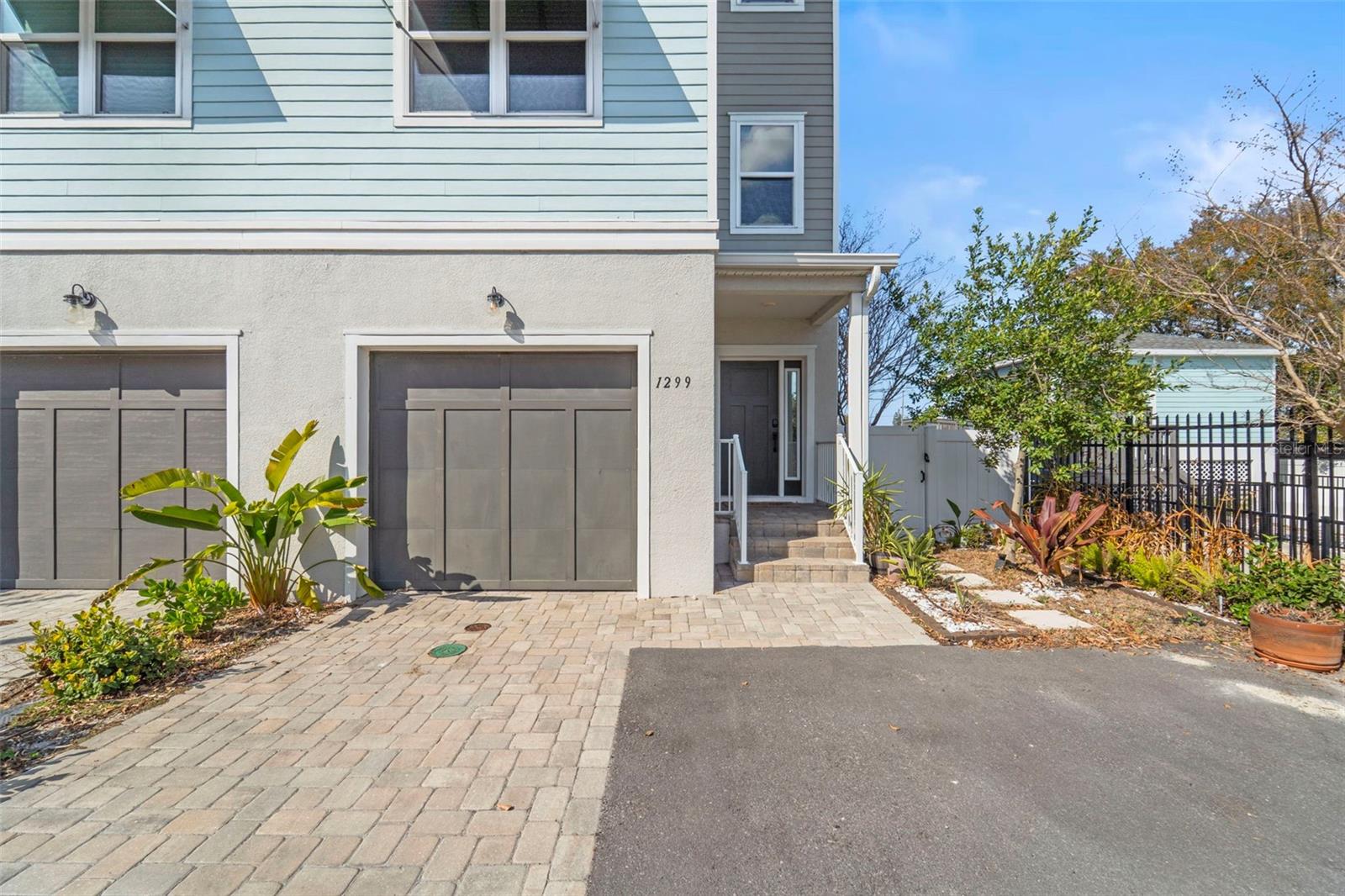 1299 SAVONA DR NE, ST PETERSBURG, FL — photo 70
