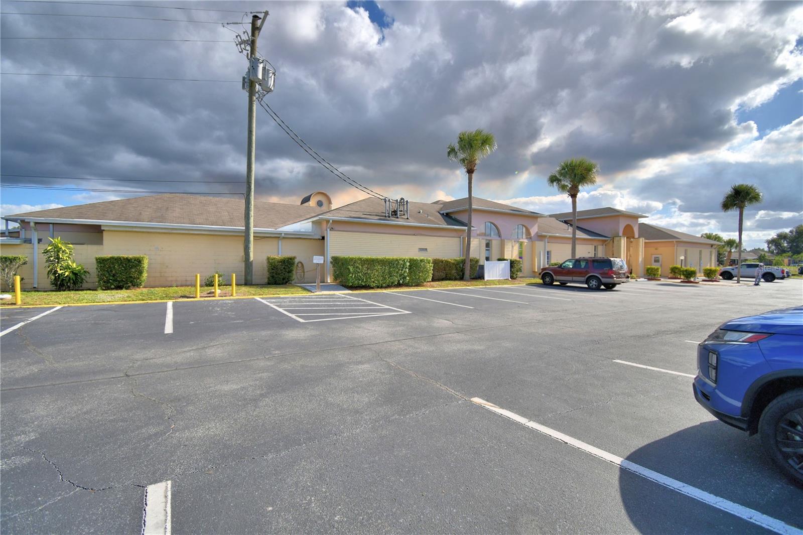 2319 CLUB CIR, LAKE WALES, FL — photo 48