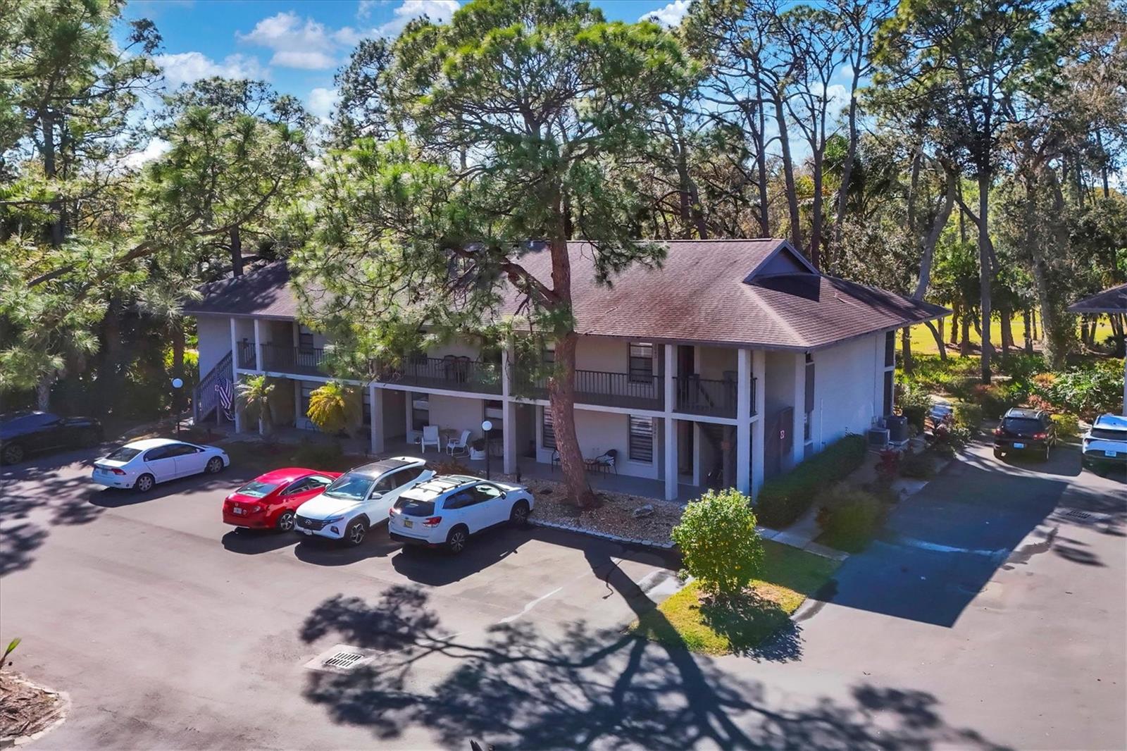 3041 QUAIL HOLW #27, SARASOTA, FL