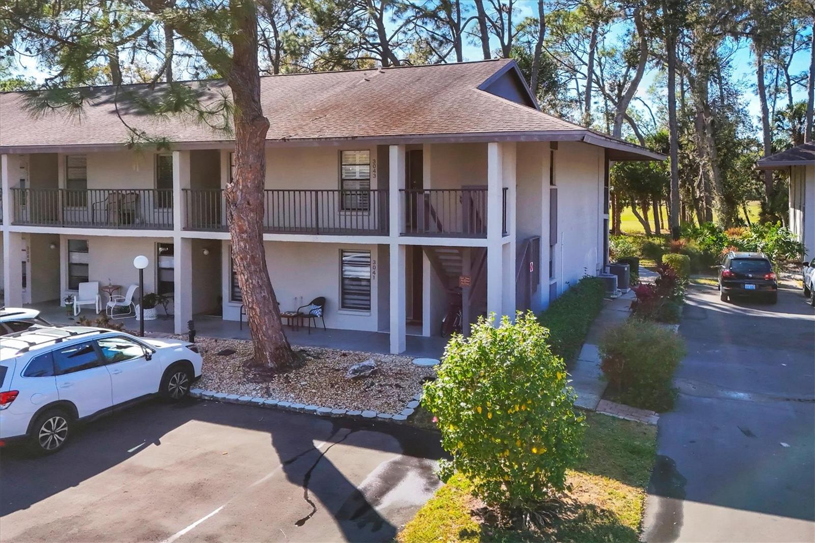 3041 QUAIL HOLW #27, SARASOTA, FL — photo 3