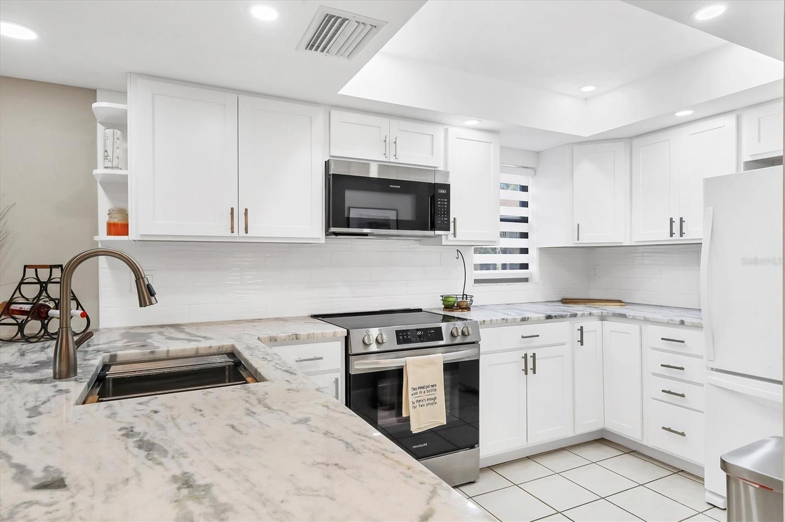 3041 QUAIL HOLW #27, SARASOTA, FL — photo 19