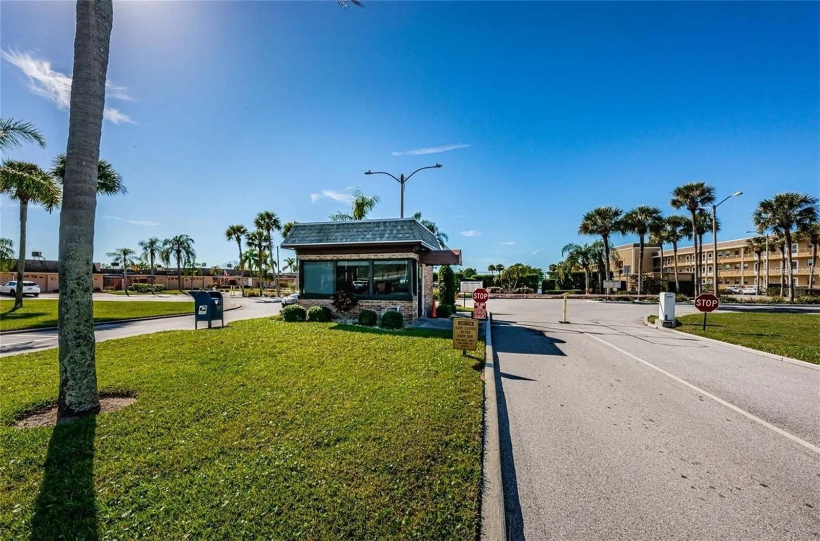 1 BOCA CIEGA POINT BLVD #314, ST PETERSBURG, FL — photo 21