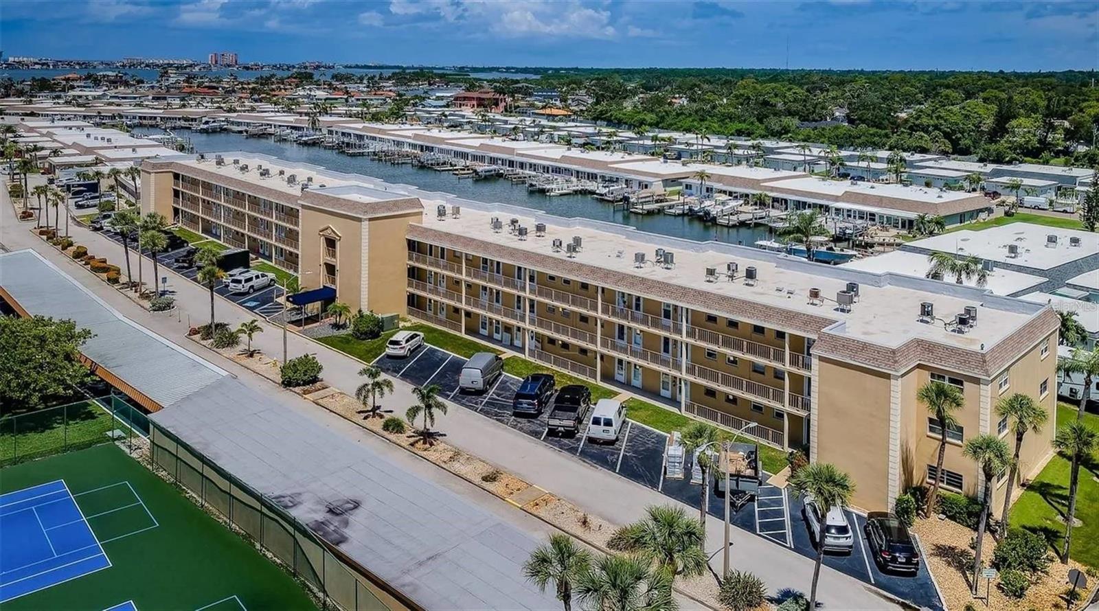 1 BOCA CIEGA POINT BLVD #314, ST PETERSBURG, FL — photo 23