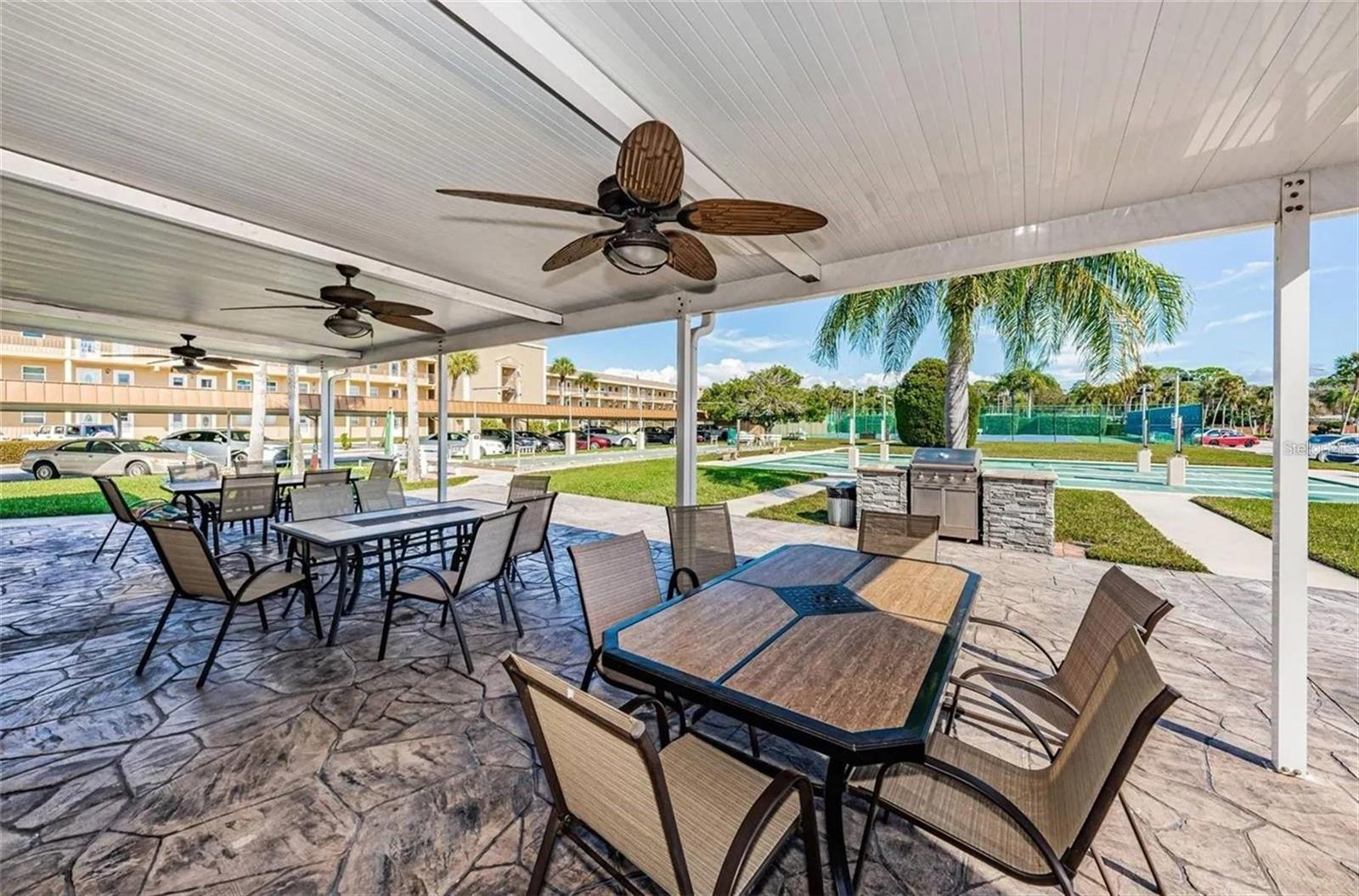 1 BOCA CIEGA POINT BLVD #314, ST PETERSBURG, FL — photo 42