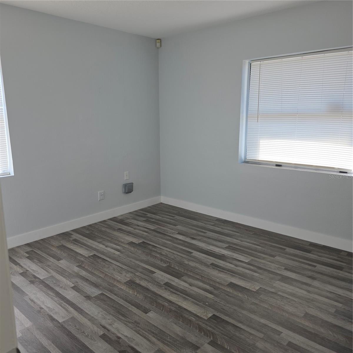 60 S SEMORAN BLVD, ORLANDO, FL — photo 16