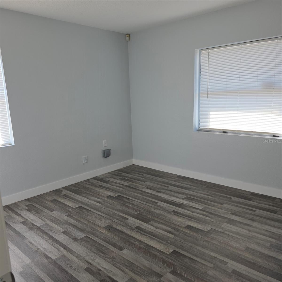 60 S SEMORAN BLVD, ORLANDO, FL — photo 17